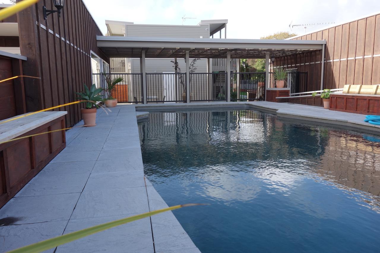 Parakai Springs Lodge Eksteriør billede